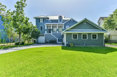 605 Quintana Roo Pl, Seabrook, TX 77586