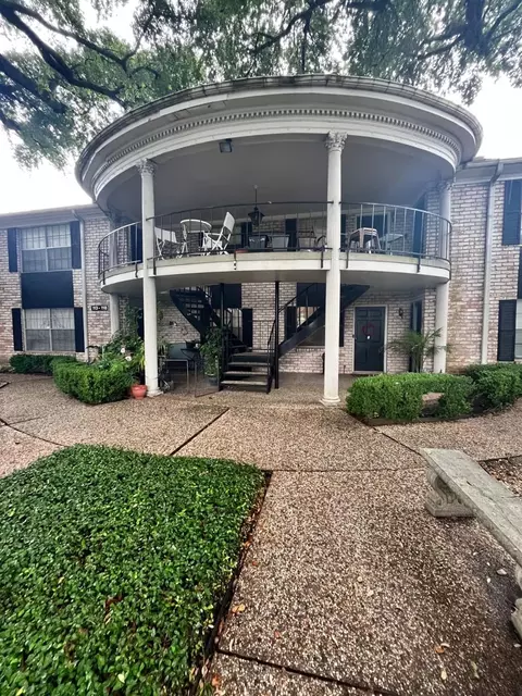 7900 Westheimer Rd #115, Houston, TX 77063