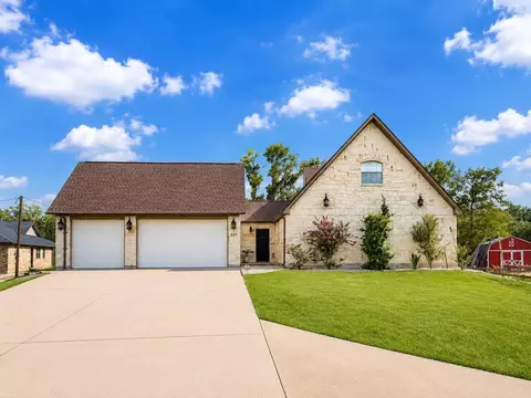 228 Fawn Trl, Lake Jackson, TX 77566