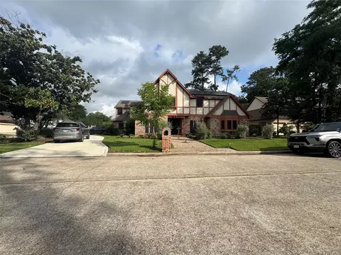 6730 Mossridge Dr, Houston, TX 77069