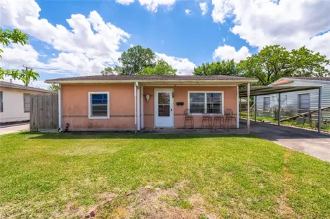 718 E Belmont St, Pasadena, TX 77506
