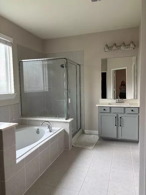 Bath - 22207 Warm Terrace Ln, Spring, TX 77389 photo 4 of 7