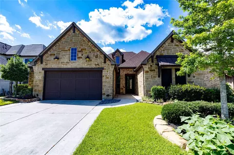 6 Canopy Green Dr, Tomball, TX 77375
