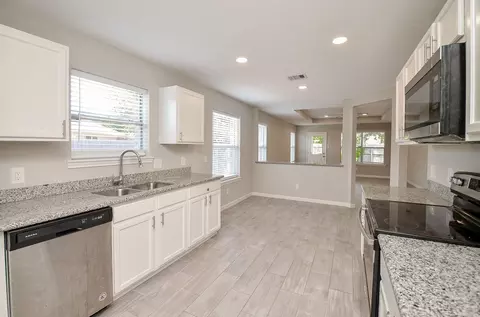 Kitchen - 24206 Kingbriar Dr, Spring, TX 77373 photo 2 of 4