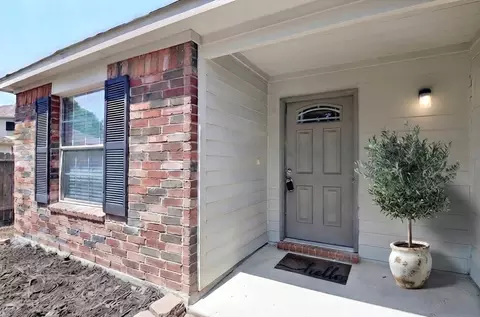Exterior - 24206 Kingbriar Dr, Spring, TX 77373 photo 4 of 9