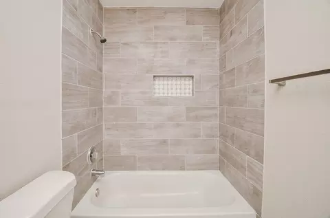 Bath - 24206 Kingbriar Dr, Spring, TX 77373 photo 2 of 4