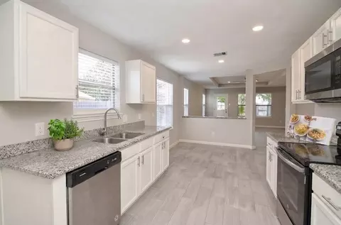 Kitchen - 24206 Kingbriar Dr, Spring, TX 77373 photo 3 of 4