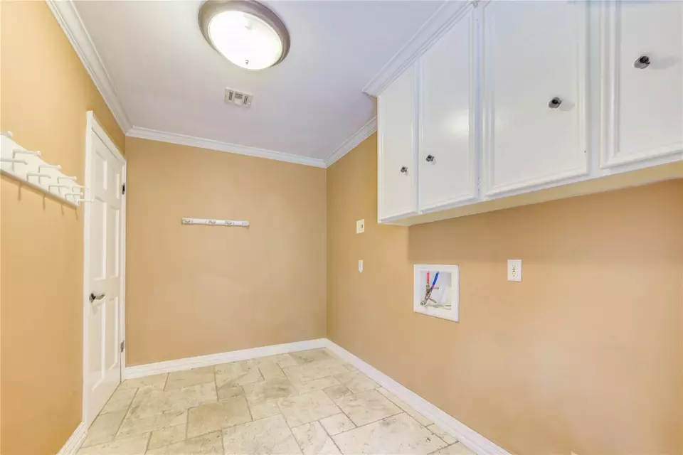 Other - 5307 Boyce Springs Dr, Houston, TX 77066 photo 9 of 10