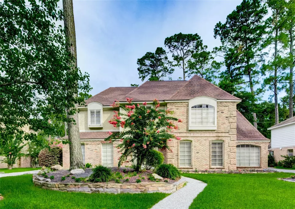 Exterior - 5307 Boyce Springs Dr, Houston, TX 77066 photo 1 of 7