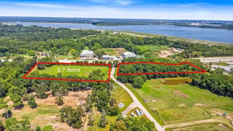 12595 Fm 1097 Rd W, Willis, TX 77318