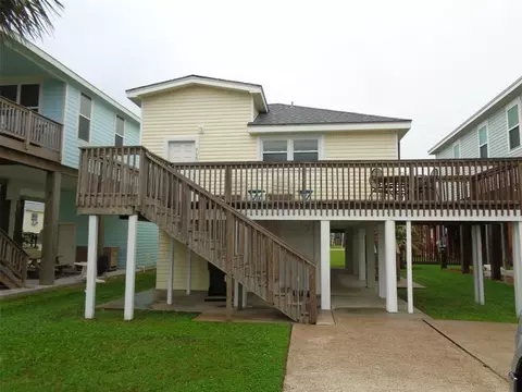 4120 Surf Dr, Galveston, TX 77554 photo 1