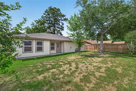 Exterior - 24130 Spring Mill Ln, Spring, TX 77373 photo 8 of 10
