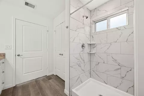 Bath - 24130 Spring Mill Ln, Spring, TX 77373 photo 1 of 2