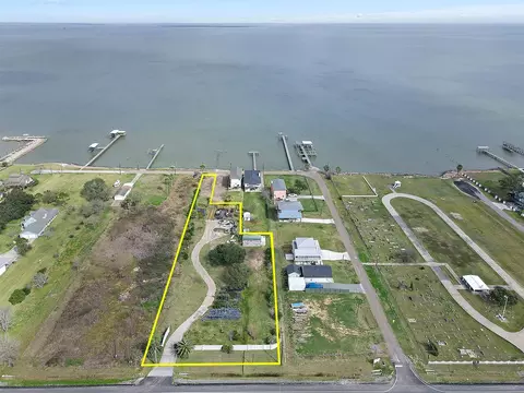 2219 Avenue A, San Leon, TX 77539