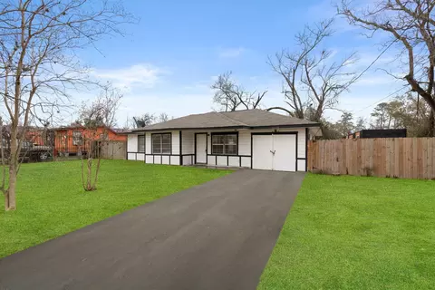 7938 Snowden St, Houston, TX 77028