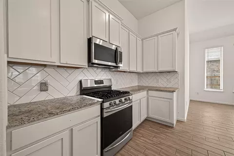 Kitchen - 3631 Springview Dr, Rosenberg, TX 77469 photo 1 of 5