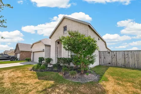 Exterior - 3631 Springview Dr, Rosenberg, TX 77469 photo 4 of 5