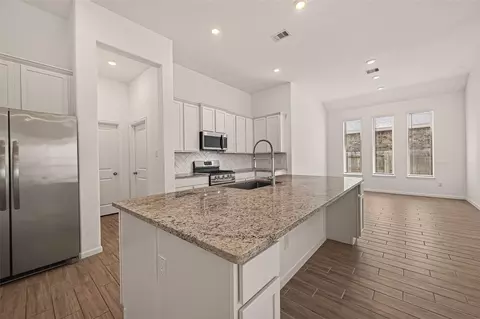 Kitchen - 3631 Springview Dr, Rosenberg, TX 77469 photo 5 of 5