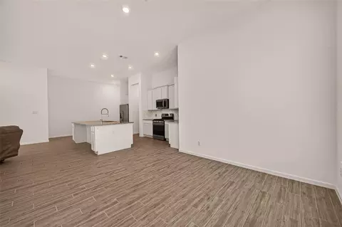 Living - 3631 Springview Dr, Rosenberg, TX 77469 photo 7 of 9