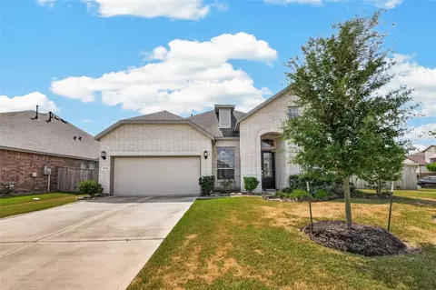 Exterior - 3631 Springview Dr, Rosenberg, TX 77469 photo 3 of 5