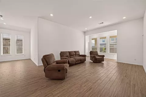 Living - 3631 Springview Dr, Rosenberg, TX 77469 photo 2 of 9