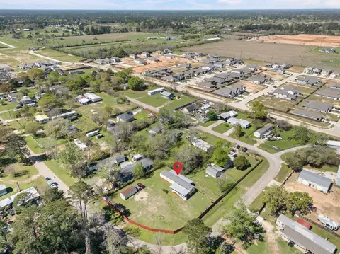 View/Area - 606 S Pine Hill St, Pinehurst, TX 77362 photo 2 of 7