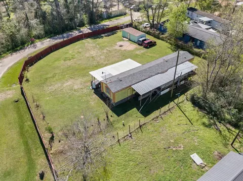 View/Area - 606 S Pine Hill St, Pinehurst, TX 77362 photo 4 of 7