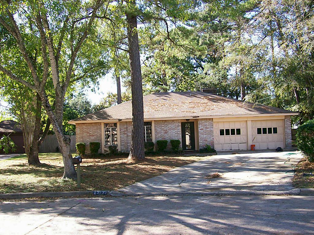23135 Harpergate Dr, Spring, TX 77373 photo 1