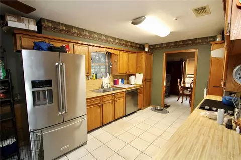 Kitchen - 20510 Kickapoo Rd, Waller, TX 77484 photo 2 of 2