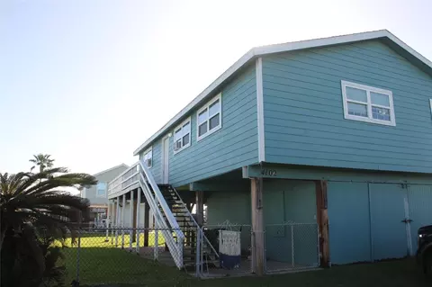 4102 Kent Dr, Galveston, TX 77554