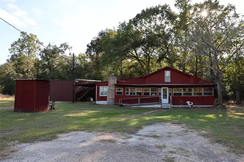 2263 Fm 247, Midway, TX 75852
