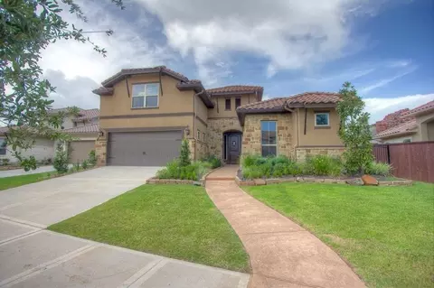 63 Silent Circle Dr, Sugar Land, TX 77498