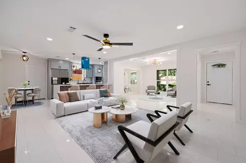 1510 Spillers Ln, Houston, TX 77043