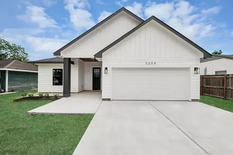 3304 Bond St, Pasadena, TX 77503
