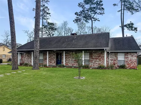 2904 Frostwood Cir, Dickinson, TX 77539