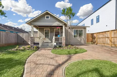 215 E 26th St, Houston, TX 77008