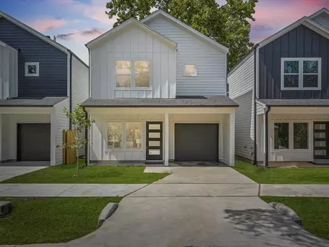 1448 Dewalt St, Houston, TX 77088