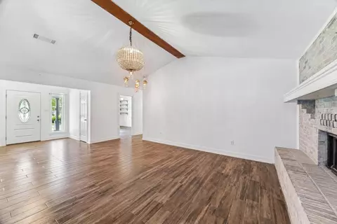 Living - 15432 Esther Dr, Conroe, TX 77384 photo 1 of 4