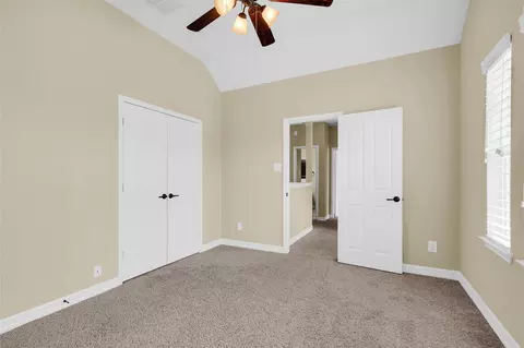Bedroom - 25314 Pineglen Terrace Dr, Spring, TX 77389 photo 3 of 8