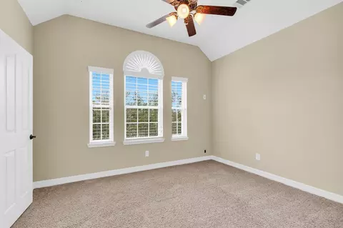 Bedroom - 25314 Pineglen Terrace Dr, Spring, TX 77389 photo 4 of 8