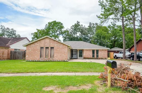 12266 Huntington Venture Dr, Houston, TX 77099