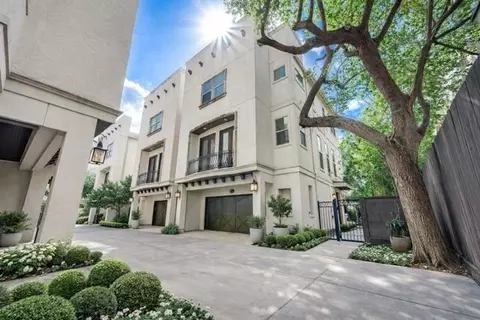 1112 Peveto St #C, Houston, TX 77019