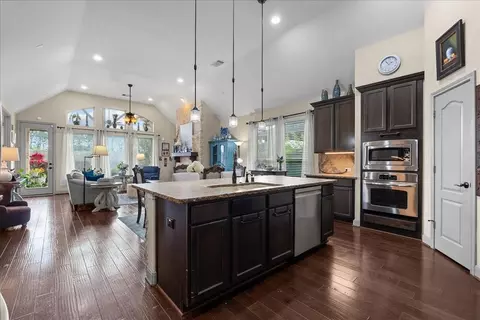 Kitchen - 521 E Frk, Webster, TX 77598 photo 1 of 4