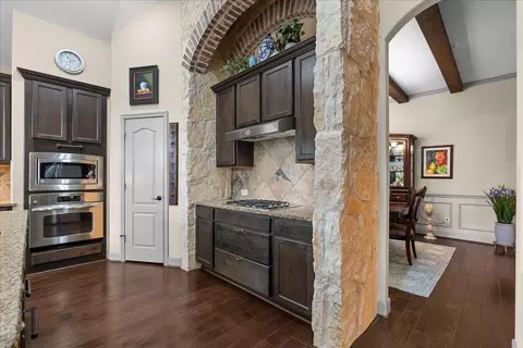Kitchen - 521 E Frk, Webster, TX 77598 photo 2 of 4