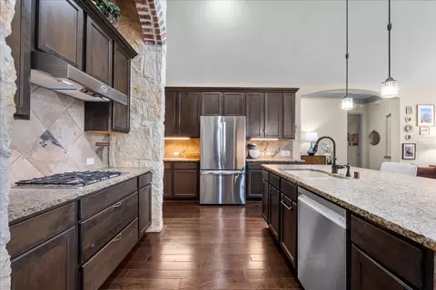 Kitchen - 521 E Frk, Webster, TX 77598 photo 3 of 4
