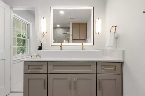 Bath - 6207 Darby Way, Spring, TX 77389 photo 4 of 7