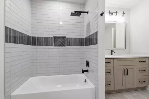 Bath - 6207 Darby Way, Spring, TX 77389 photo 5 of 7