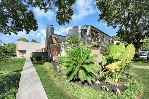 1532 Prairie Grove Dr, Houston, TX 77077