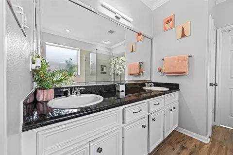 Bath - 3418 Lockgate Dr, Spring, TX 77388 photo 2 of 5