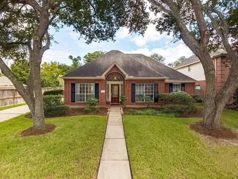1938 Canyon Crest Dr, Sugar Land, TX 77479